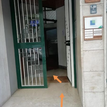 Casa Vacanze Monroe Palermo Bagian luar foto