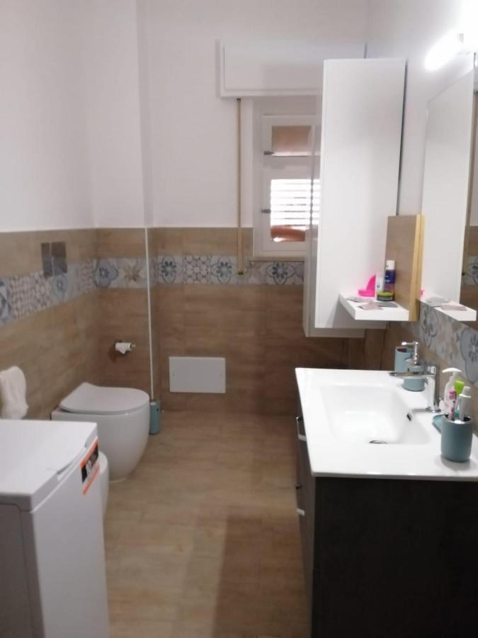 Casa Vacanze Monroe Palermo Bagian luar foto