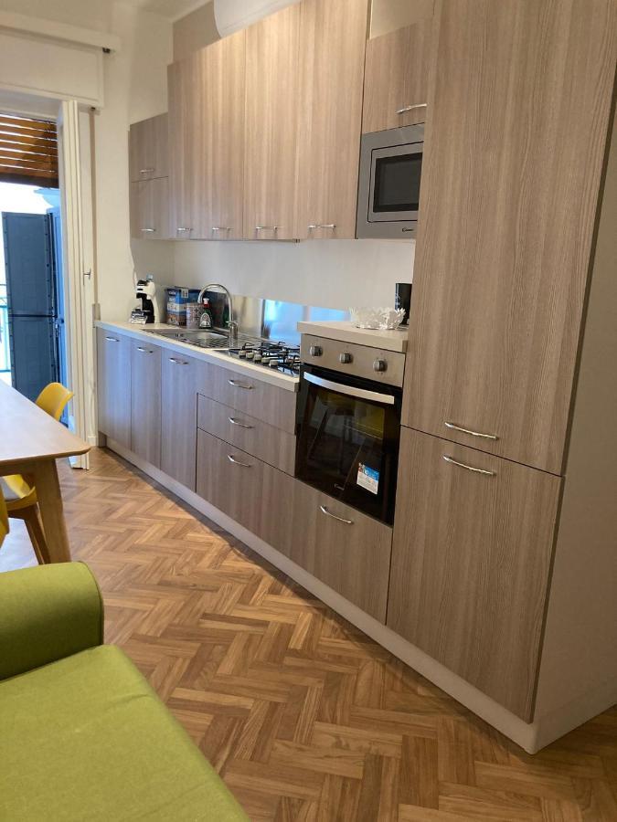 Casa Vacanze Monroe Palermo Bagian luar foto