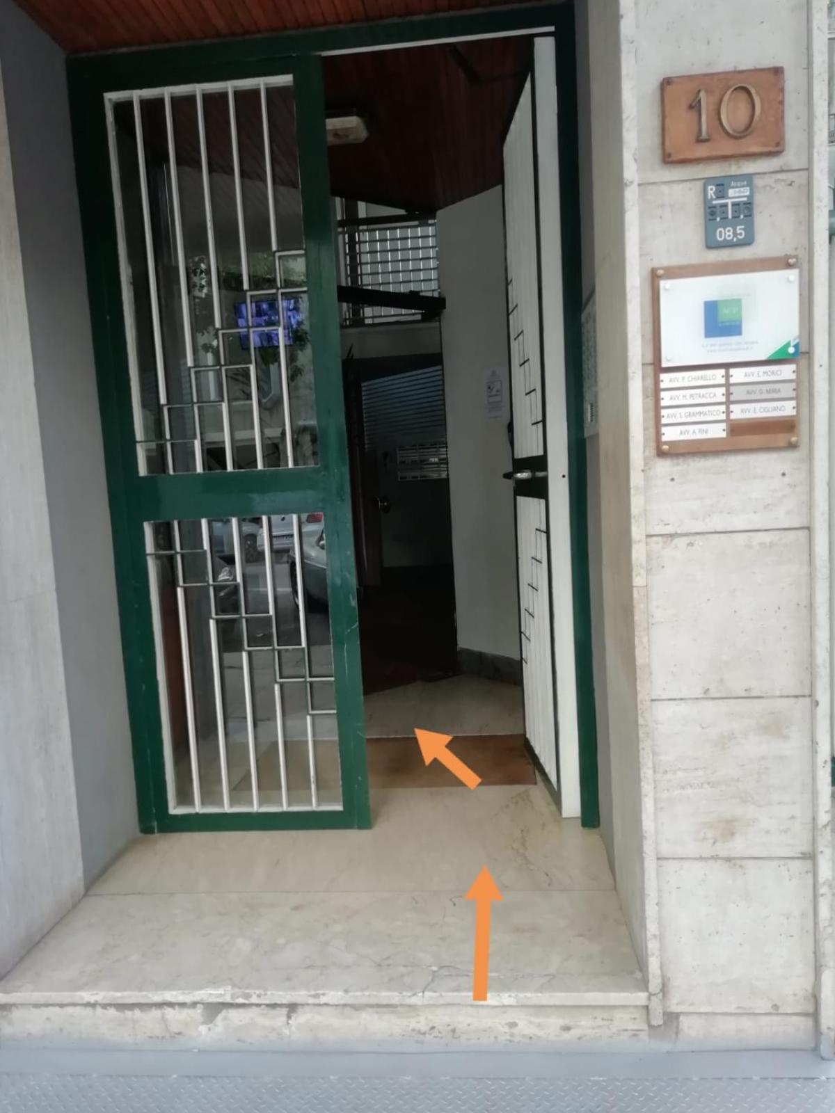 Casa Vacanze Monroe Palermo Bagian luar foto